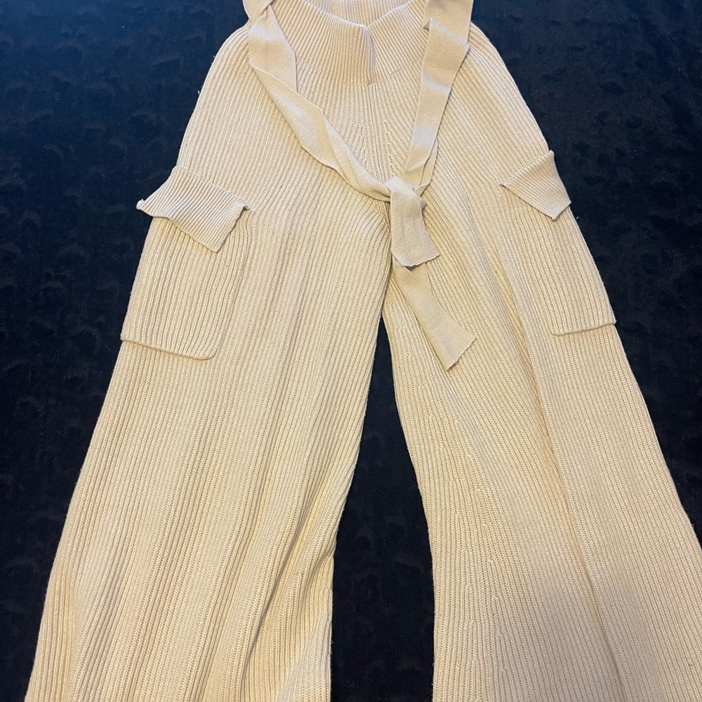 Elegant Cream Knit Pants